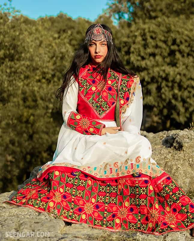 Summer White Afghan Dress 01